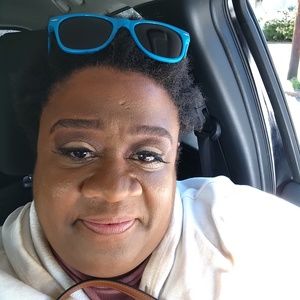 Meet your Posher, Christine